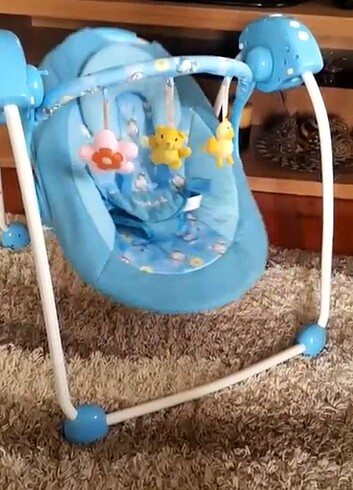 Müzikli sallanan bebek 