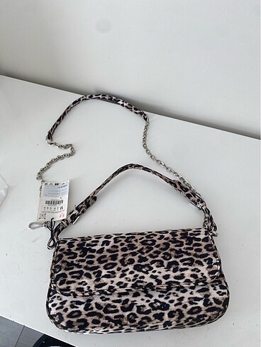 Zara ZARA LEOPAR ÇANTA