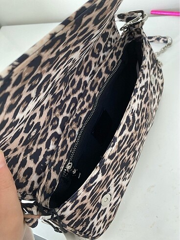  Beden ZARA LEOPAR ÇANTA