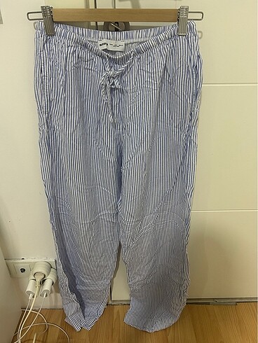 Bershka Pantolon