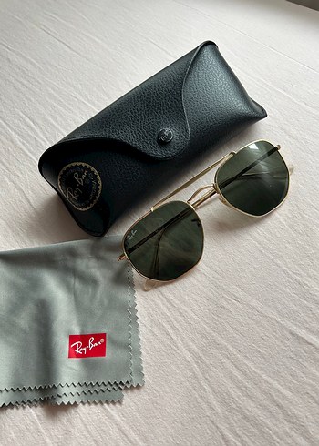 Ray-Ban Kadın Klasik Altın Gözlük