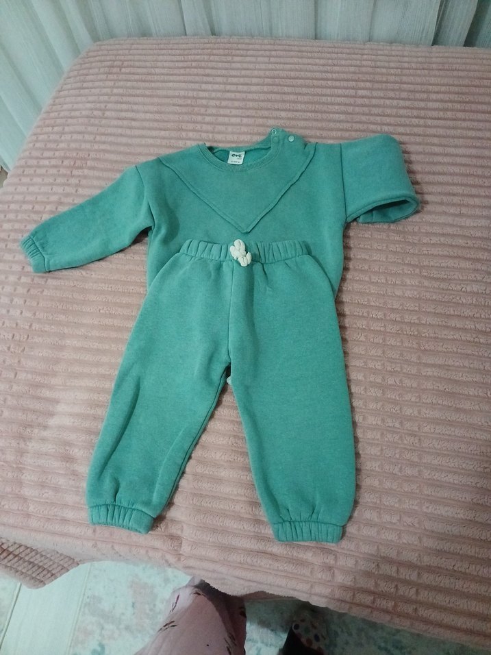 Yeşil Örgü Bebek Takim - Görsel 3