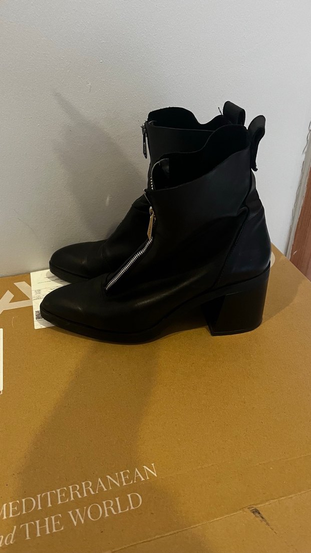 Topuklu Fermuarlı Kadın Bot - Görsel 4