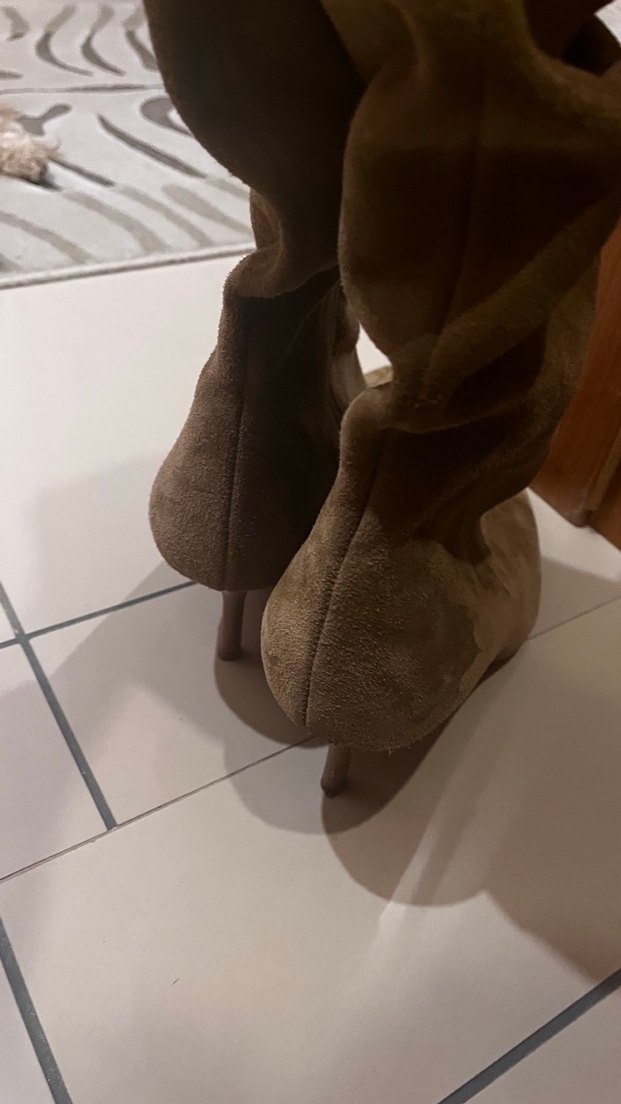 Bej Süet Stiletto Topuklu Kemerli Kadın Çizme - Görsel 3