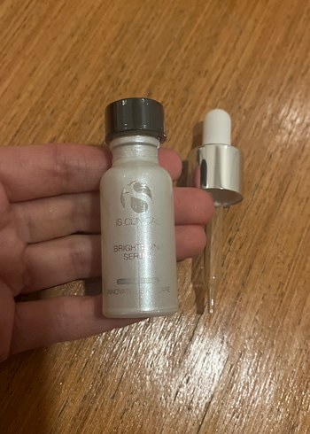 iS Clinical Aydınlatıcı Serum 15 ml - Görsel 2