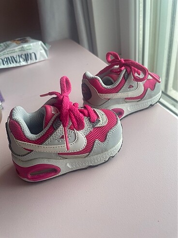 Nike bebek ayakkabisi