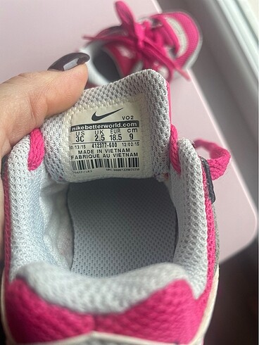 18 Beden pembe Renk Nike bebek ayakkabisi