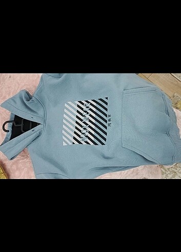 Kapüşonlu sweatshirt 