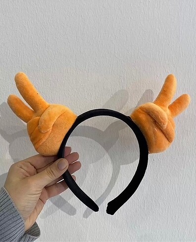 Peluş taç