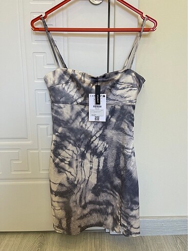 Bershka elbise