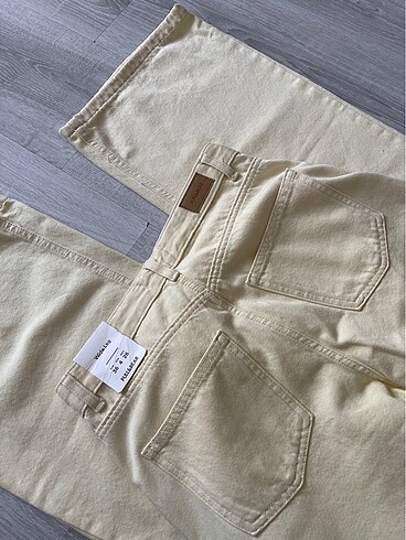 s Beden sarı Renk Pull and bear