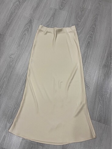 Zara saten etek