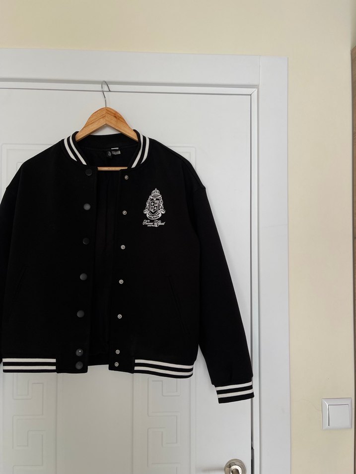 Siyah Düğmeli Spor Kadın Ceket - Görsel 2