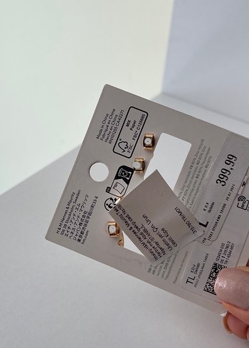 H&M Beyaz Mini Düğmeli Küpe Seti - Görsel 2