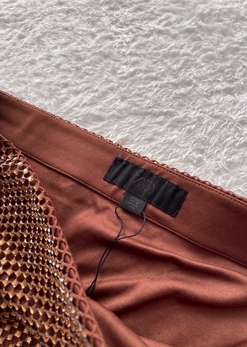 Kahverengi Parlak Yılan Desenli Midi Etek - Görsel 4