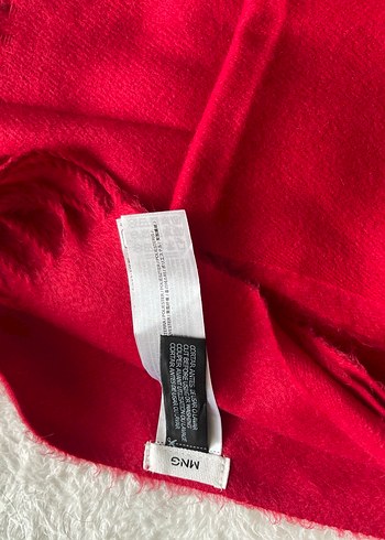 Kırmızı Püsküllü Kadın Panço - Görsel 2