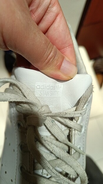 Adidas Adidas Stan Smith patlak rugan görünümlü beyaz