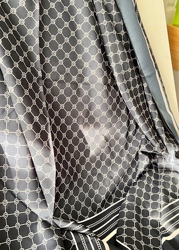 DESENLİ ŞAL - Görsel 3