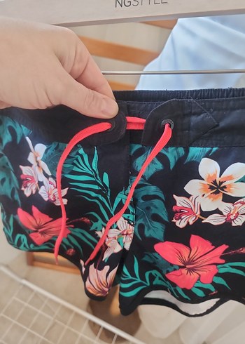 Çiçek Desenli Kadın Mini deniz Şort - Görsel 3