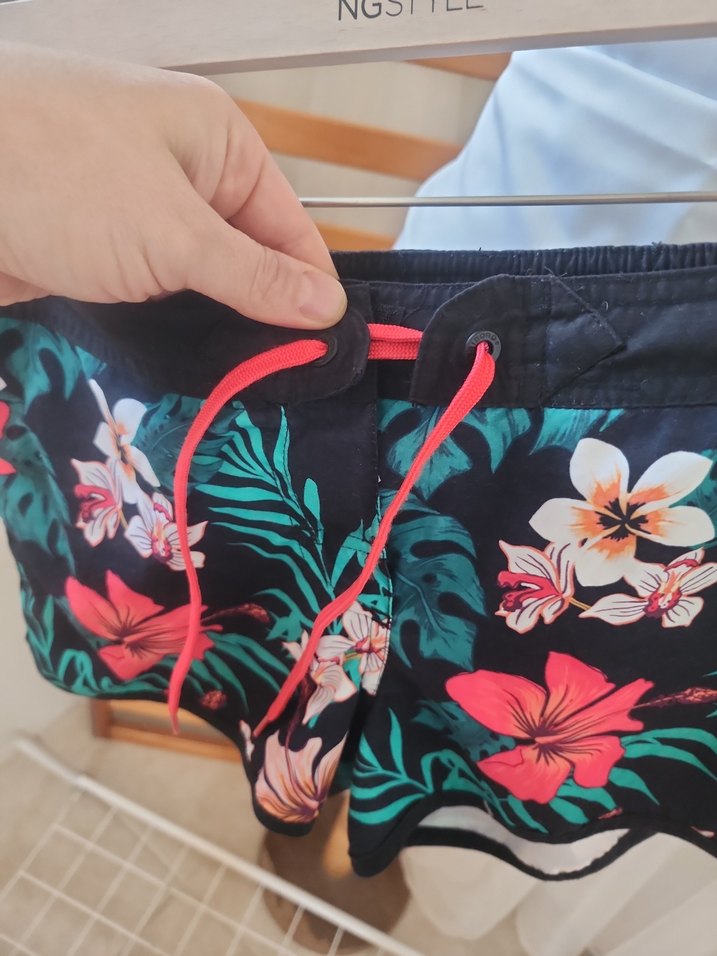 Çiçek Desenli Kadın Mini deniz Şort - Görsel 3