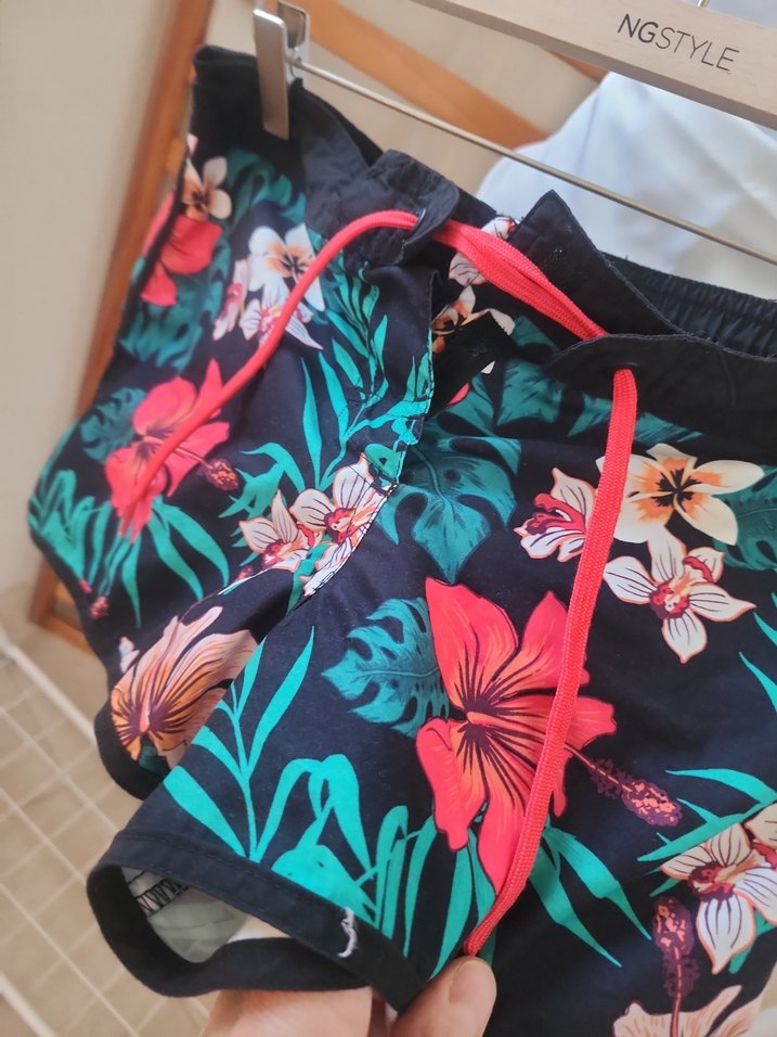 Çiçek Desenli Kadın Mini deniz Şort - Görsel 4