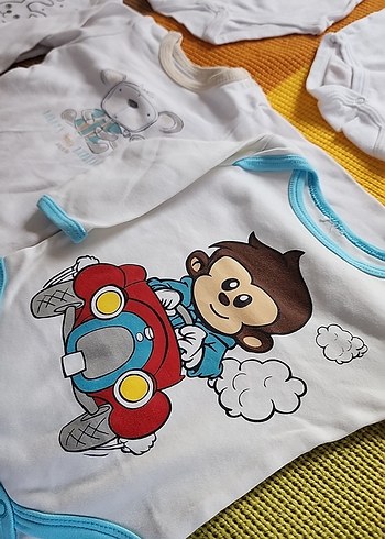 tolu 3 ay Kollu Beyaz Bebek Çıtçıtlı Body - Görsel 2