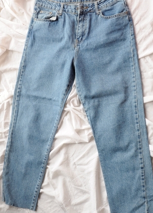 mom jean