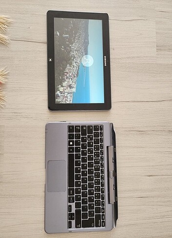 Beden Samsung 500T 2N1 DOKUNMATİK EKRAN + KLAVYE