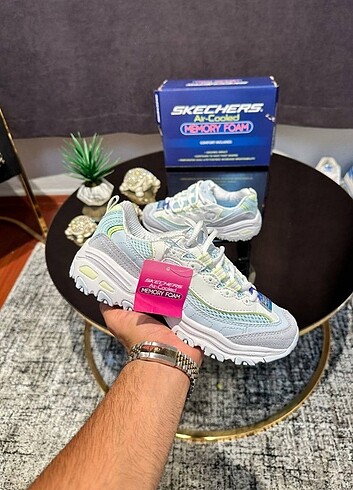 diğer Beden çeşitli Renk Skechers 