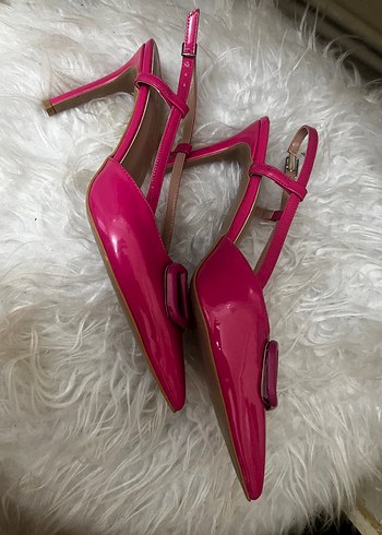 Pembe Tokalı Stiletto Kadın Ayakkabı