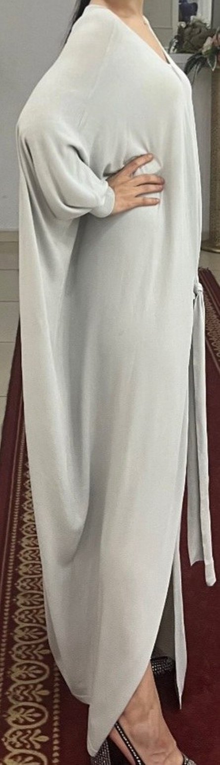 Bohem Tarzı Uzun V Yaka Gri Elbise - Görsel 3