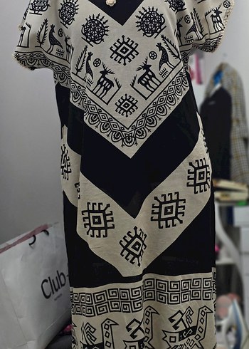 Bohem V Yaka Desenli Uzun Elbise - Görsel 2