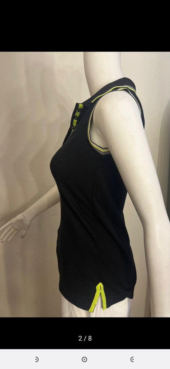 Düğmeli Siyah Kolsuz Mini Spor Yelek - Görsel 2