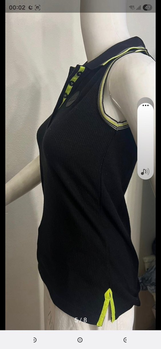 Düğmeli Siyah Kolsuz Mini Spor Yelek - Görsel 5