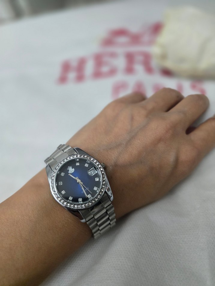 Mavi Kadranlı Klasik kadın Kol Saati - Görsel 5