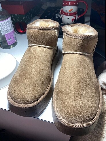 37 Beden camel Renk Ugg bot