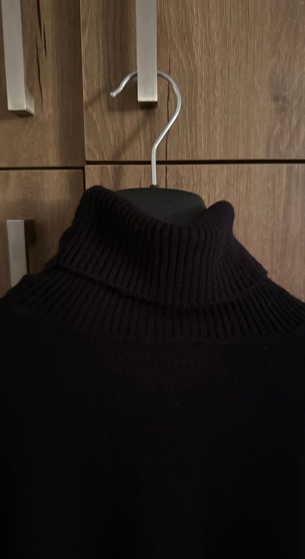 Siyah Boğazlı Kadın Triko Kazak - Görsel 5