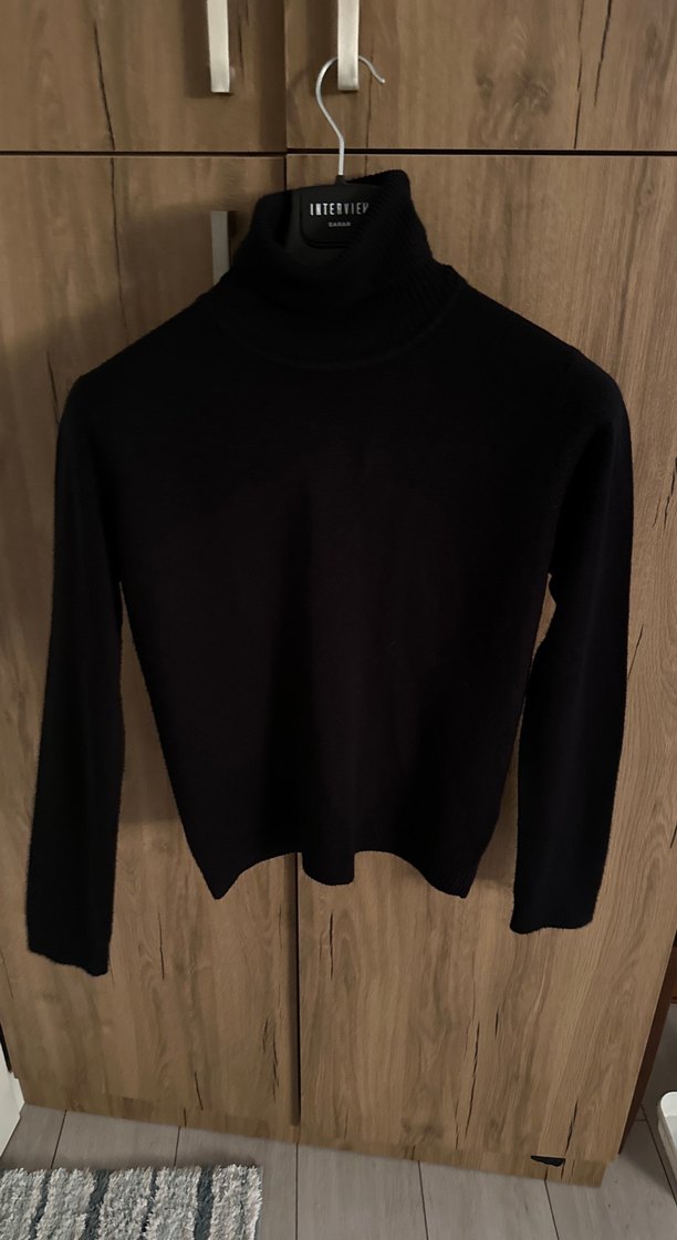 Siyah Boğazlı Kadın Triko Kazak - Görsel 3