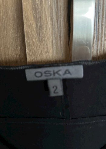 Siyah V Yakalı Kadın Tişört - Görsel 3