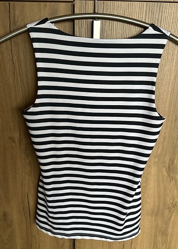 Kadın Siyah Beyaz Çizgili Kolsuz Atlet - Görsel 5
