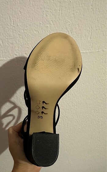 35 Beden siyah Renk Topuklu Sandalet Ayakkabı