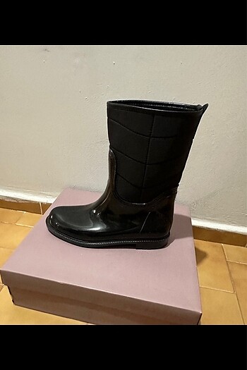 Derimod Yağmur Botu