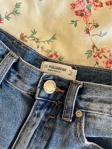 32 Beden pull&bear mini şort