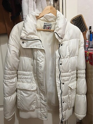 Beyaz Oversize Şişme Mont Vintage