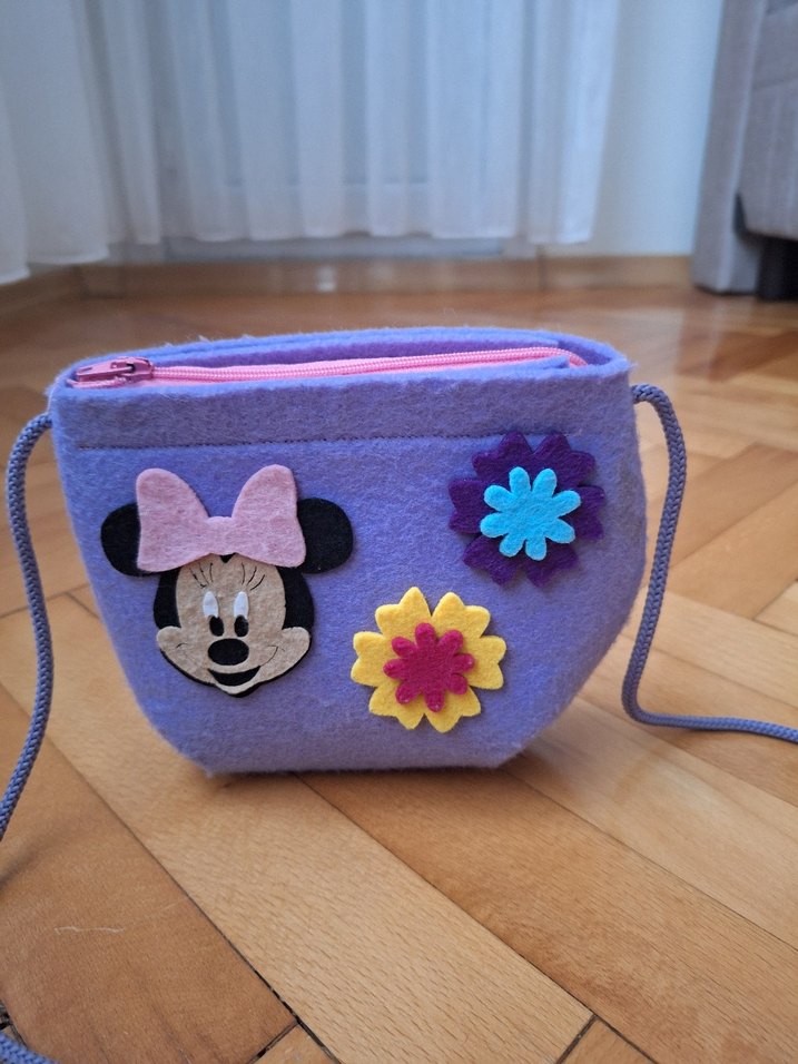 Keçeden yapılmış çanta - Görsel 2