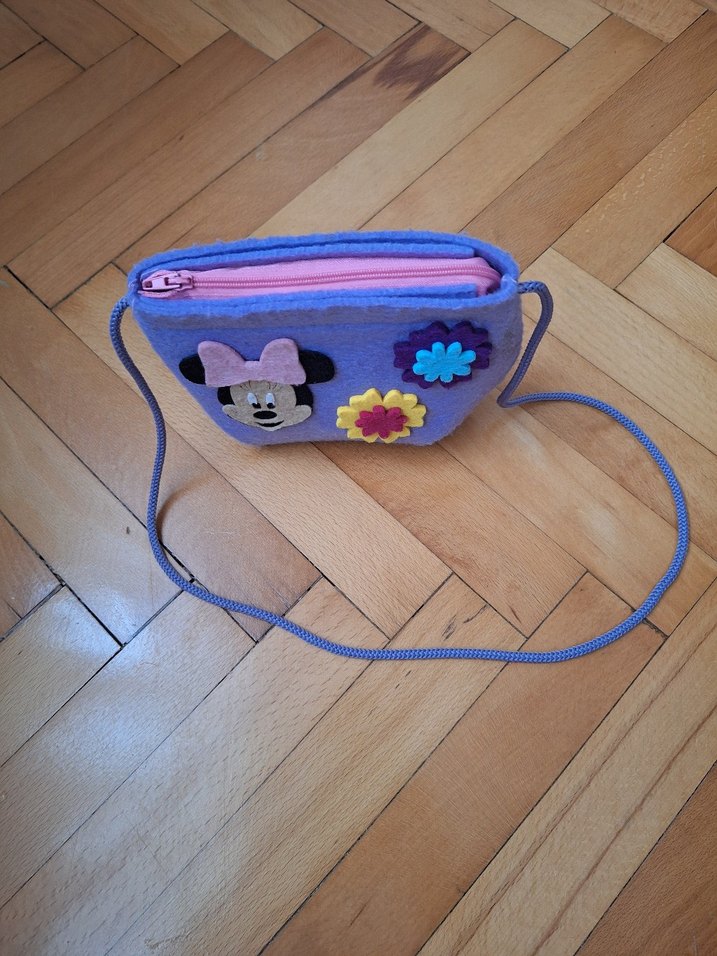 Keçeden yapılmış çanta - Görsel 3