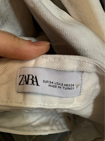 34 Beden beyaz Renk ZARA PANTOLON