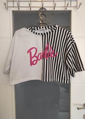 L beden Barbie crop