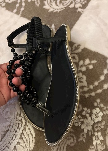 38 numara Siyah Boncuklu  ince Topuklu Kadın Sandalet - Görsel 4