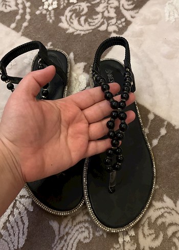 38 numara Siyah Boncuklu  ince Topuklu Kadın Sandalet - Görsel 3